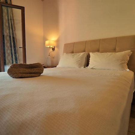 Hotel Tourist Парга Экстерьер фото