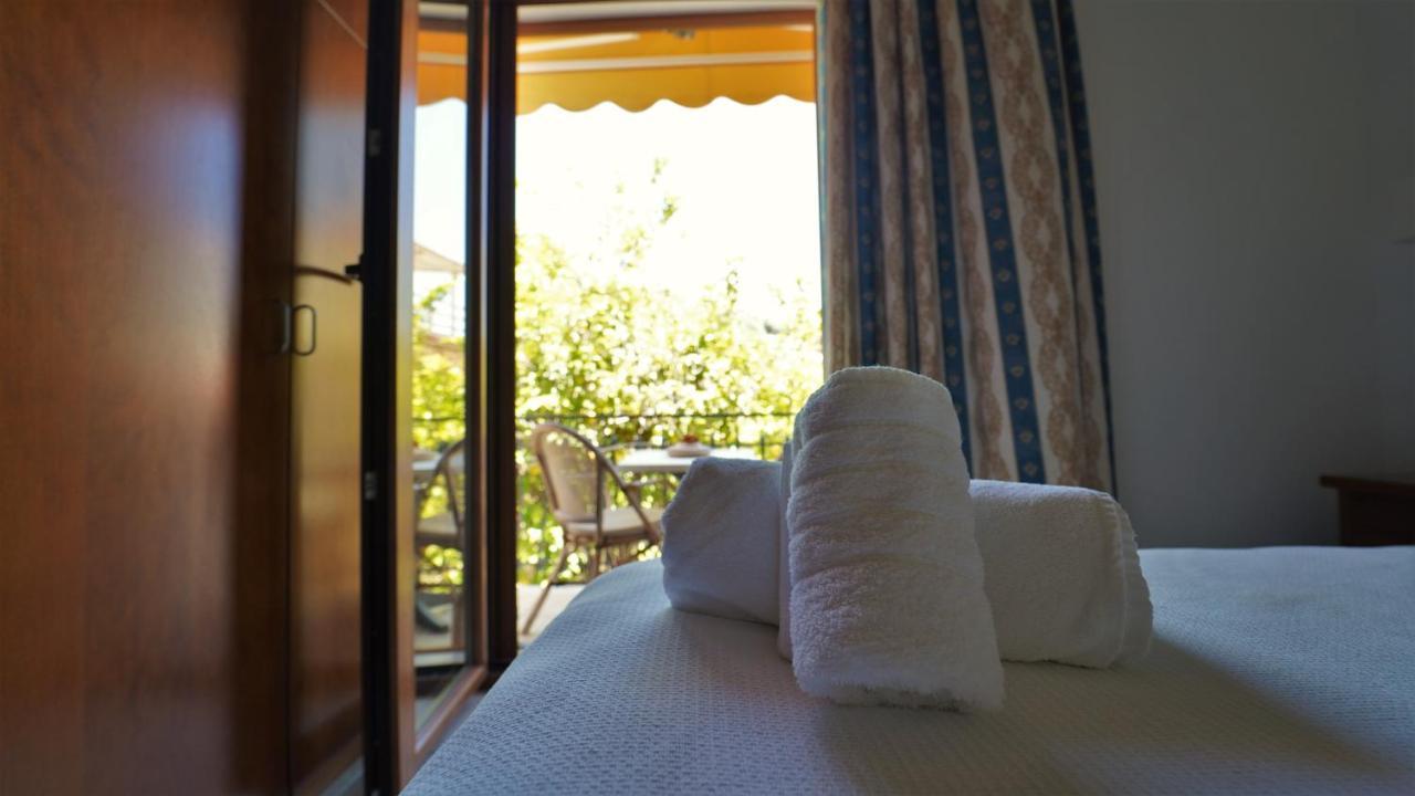 Hotel Tourist Парга Экстерьер фото